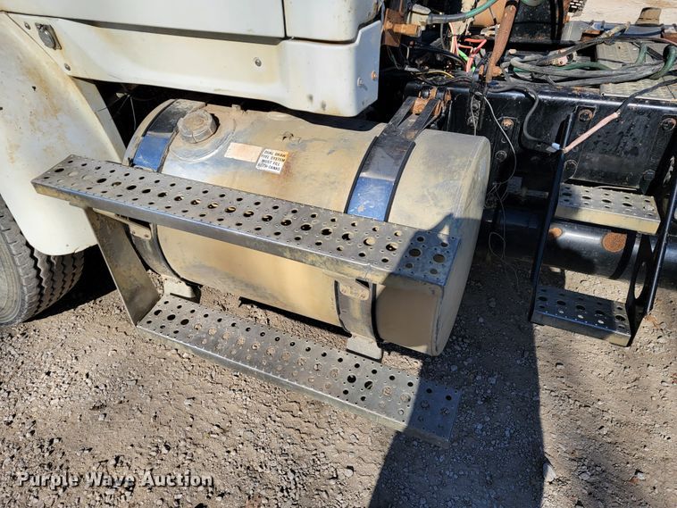 image for item JE9280 2008 Sterling A-Line  semi truck