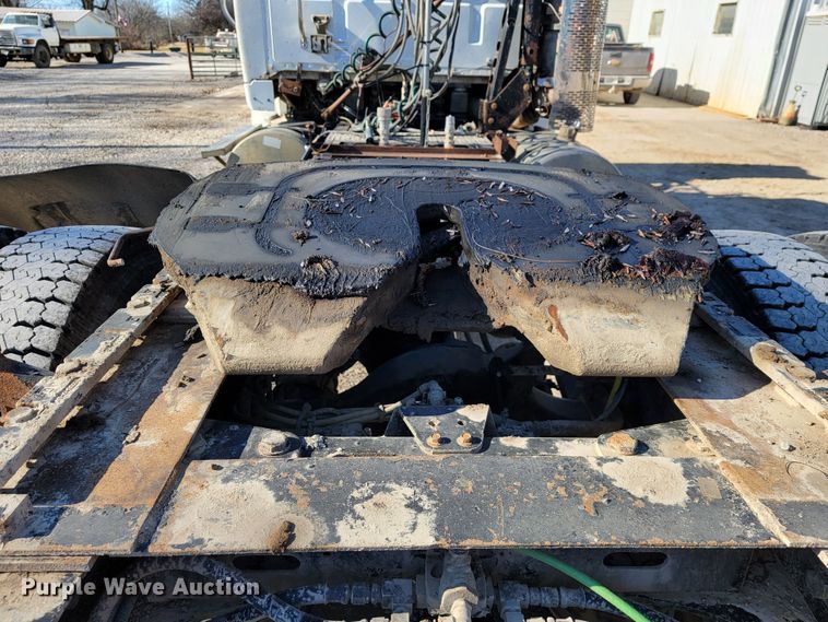 image for item JE9280 2008 Sterling A-Line  semi truck