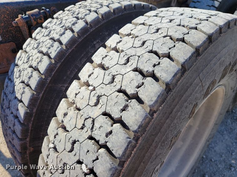 image for item JE9280 2008 Sterling A-Line  semi truck