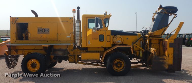 image for item KU9339 1979 FWD  snow blower truck