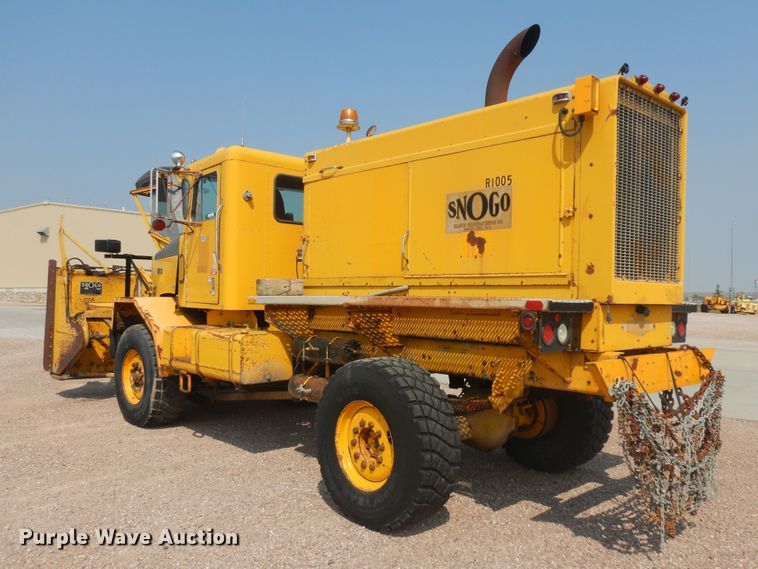 image for item KU9339 1979 FWD  snow blower truck