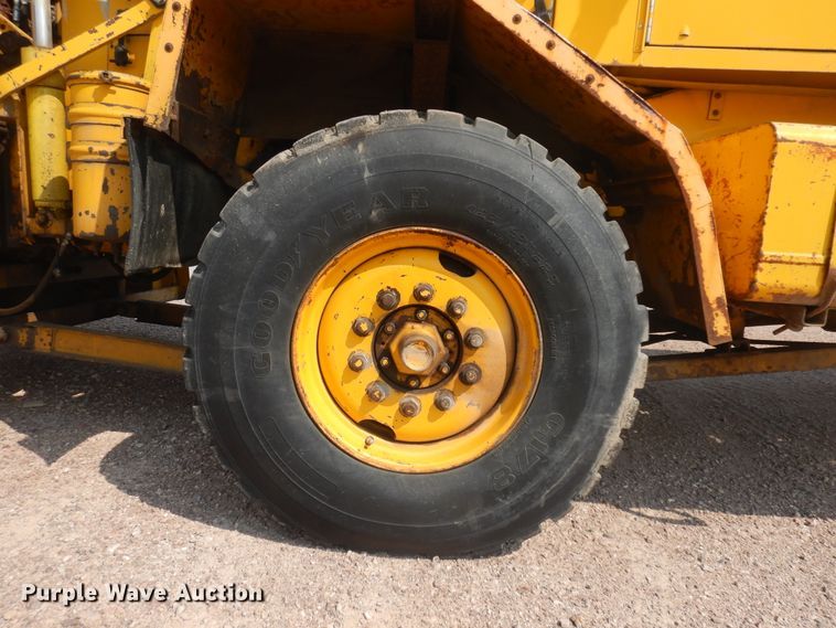 image for item KU9339 1979 FWD  snow blower truck