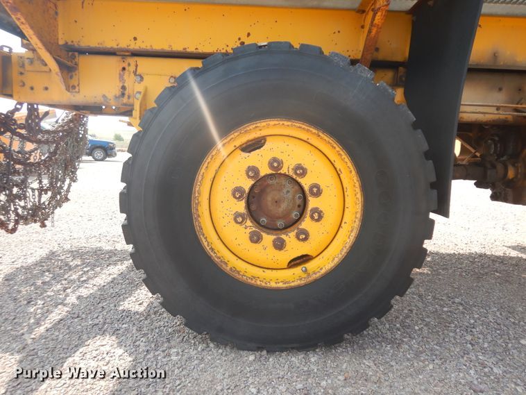 image for item KU9339 1979 FWD  snow blower truck