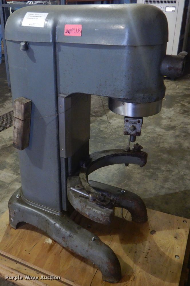 image for item DE7481 Restaurant equipment