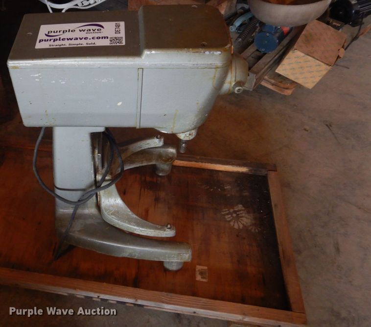 image for item DE7481 Restaurant equipment