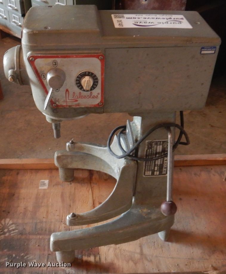 image for item DE7481 Restaurant equipment