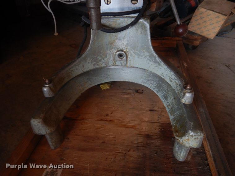 image for item DE7481 Restaurant equipment