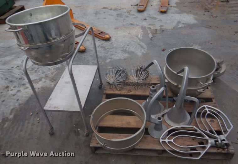 image for item DE7481 Restaurant equipment