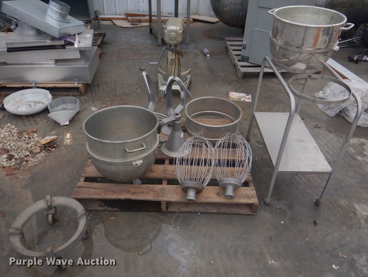 image for item DE7481 Restaurant equipment