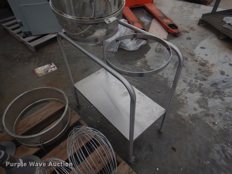 image for item DE7481 Restaurant equipment