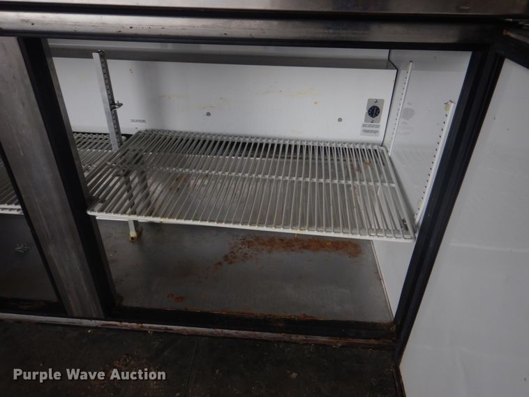 image for item DE7481 Restaurant equipment