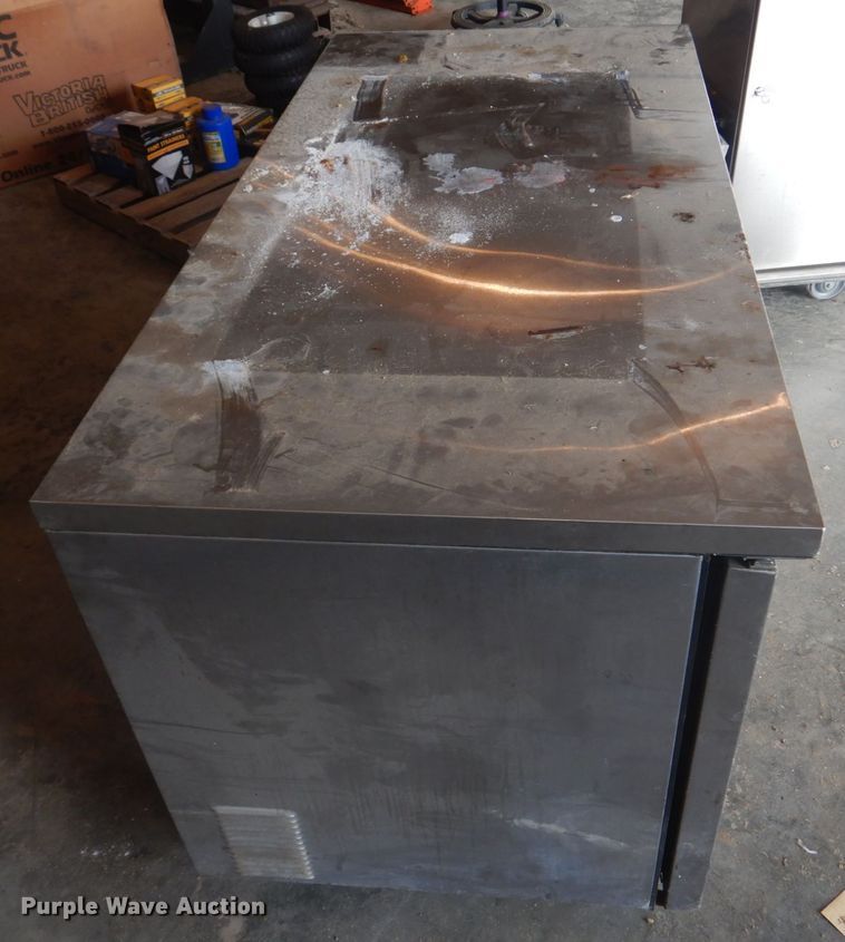 image for item DE7481 Restaurant equipment