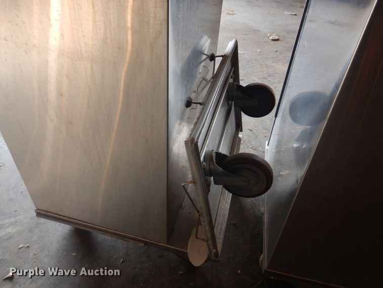 image for item DE7481 Restaurant equipment