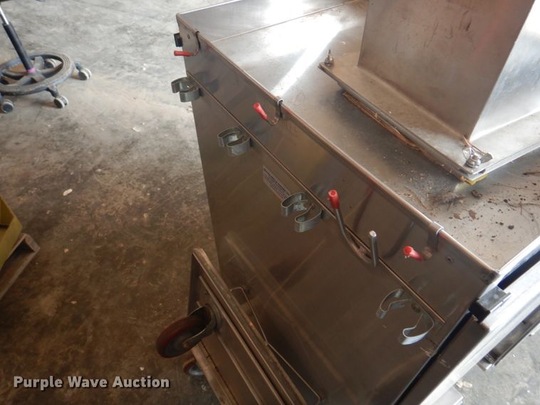 image for item DE7481 Restaurant equipment