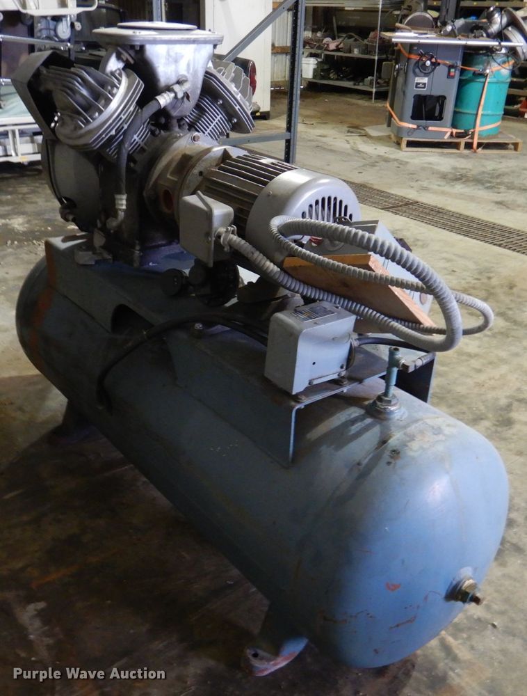 image for item DE7498 Atlas Copco LE7  air compressor