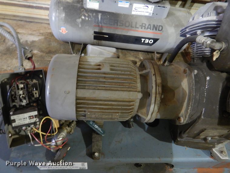 image for item DE7498 Atlas Copco LE7  air compressor