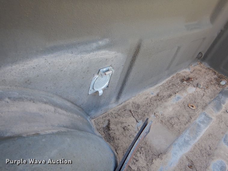 image for item DL1251 2002 Chevrolet Silverado 2500  pickup truck bed