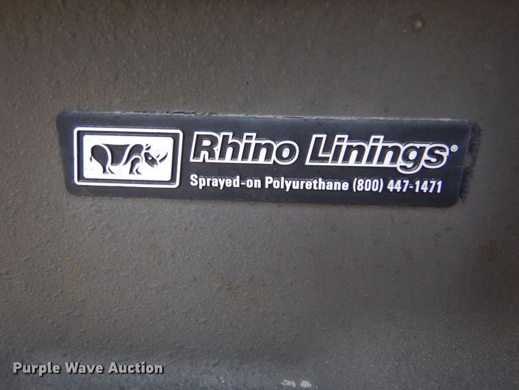 image for item DL1251 2002 Chevrolet Silverado 2500  pickup truck bed