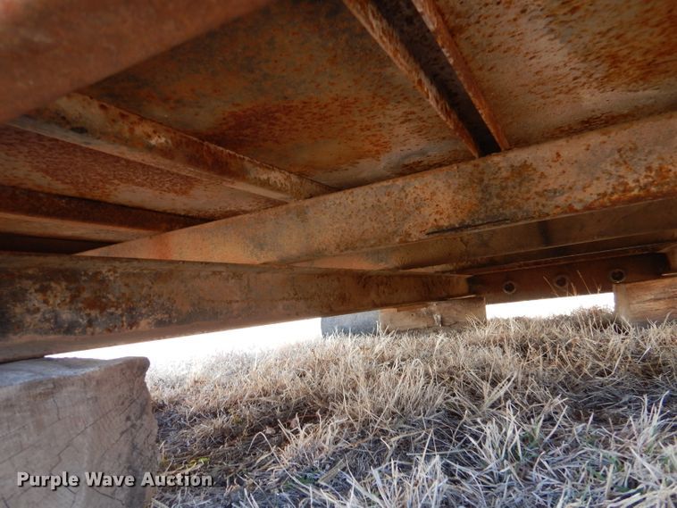 image for item DL1252 Tradewind  flatbed