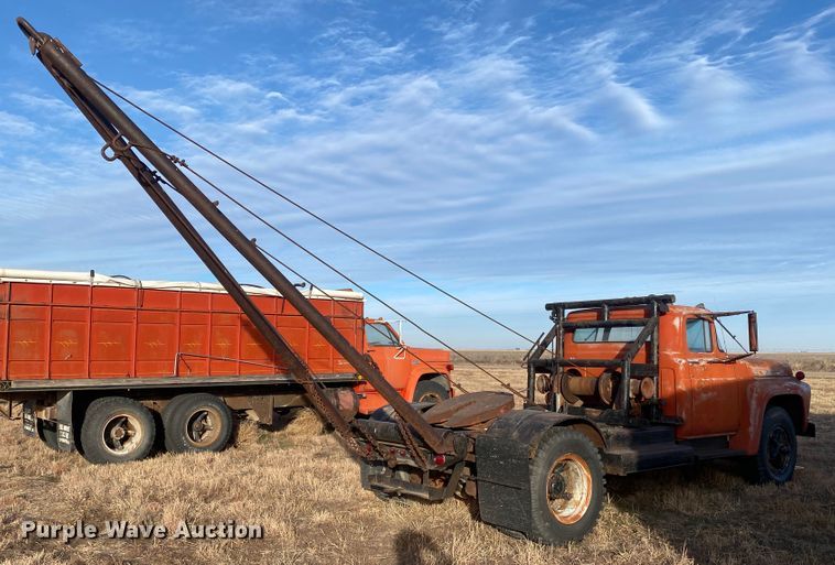 image for item DL1283 1959 Ford 411  winch truck