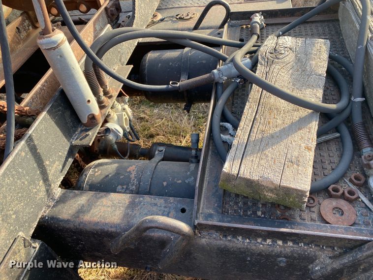 image for item DL1283 1959 Ford 411  winch truck