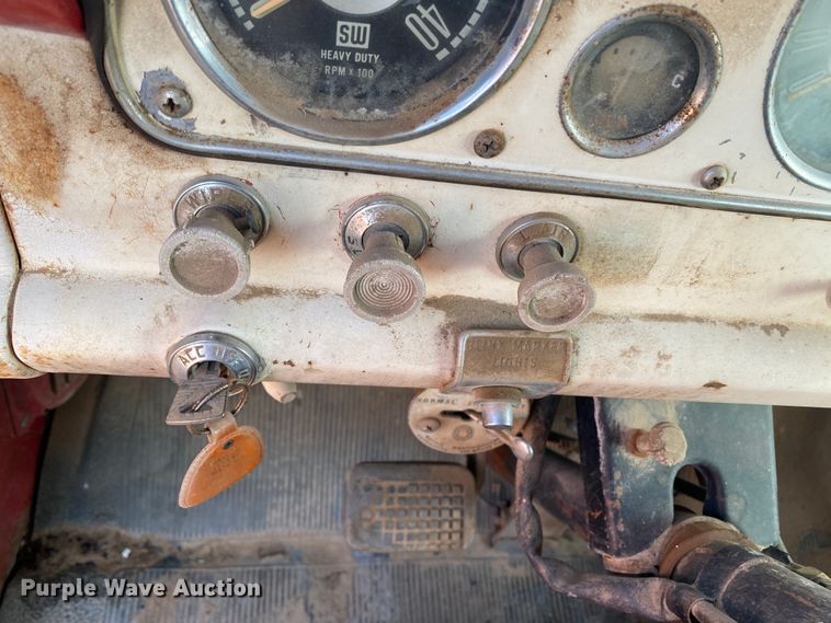 image for item DL1283 1959 Ford 411  winch truck