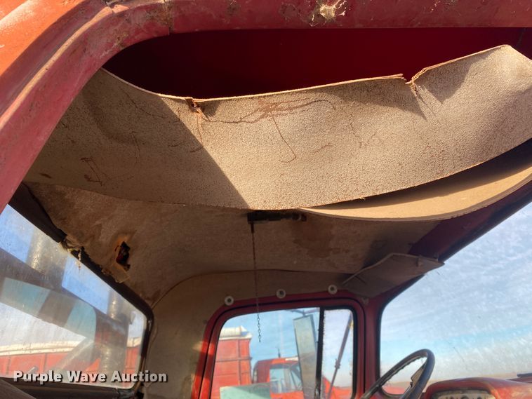 image for item DL1283 1959 Ford 411  winch truck