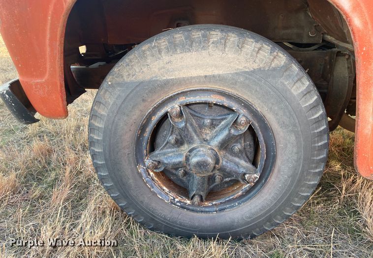 image for item DL1283 1959 Ford 411  winch truck