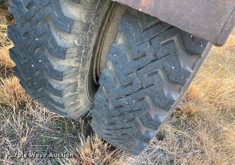 image for item DL1283 1959 Ford 411  winch truck