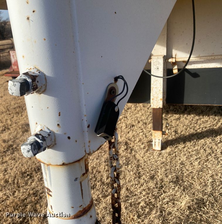 image for item DL1287 2001 W-W 10400-R  enclosed cargo trailer