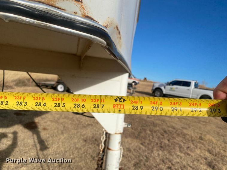 image for item DL1287 2001 W-W 10400-R  enclosed cargo trailer