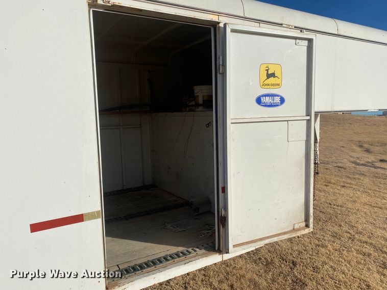 image for item DL1287 2001 W-W 10400-R  enclosed cargo trailer