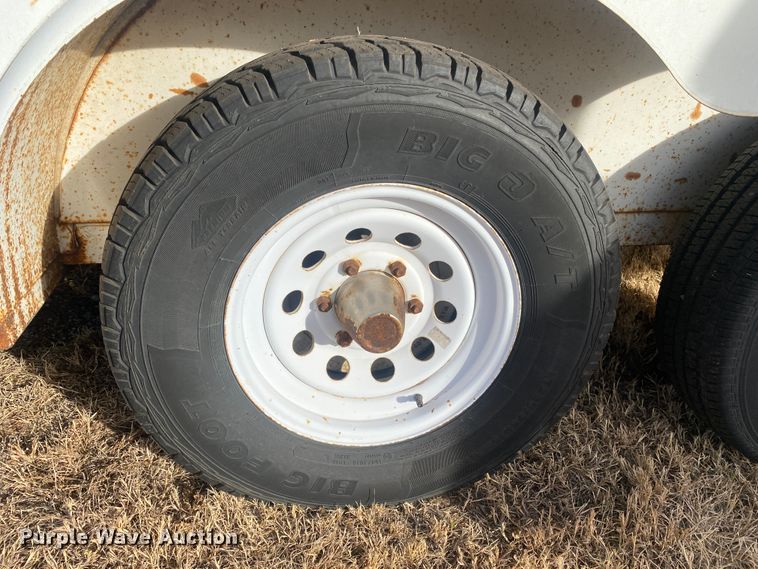 image for item DL1287 2001 W-W 10400-R  enclosed cargo trailer