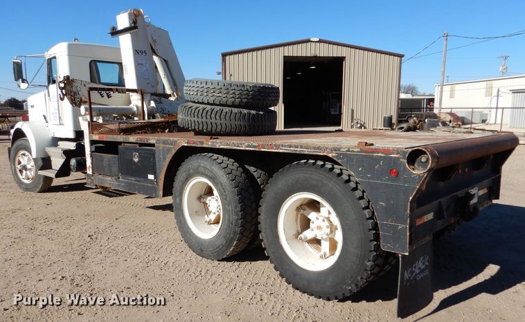 image for item DL3528 1994 Kenworth T800  crane truck