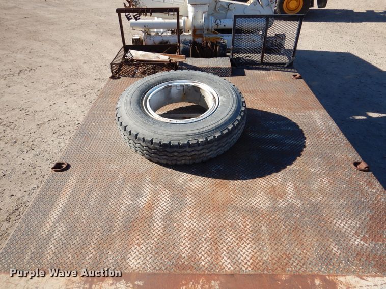 image for item DL3528 1994 Kenworth T800  crane truck