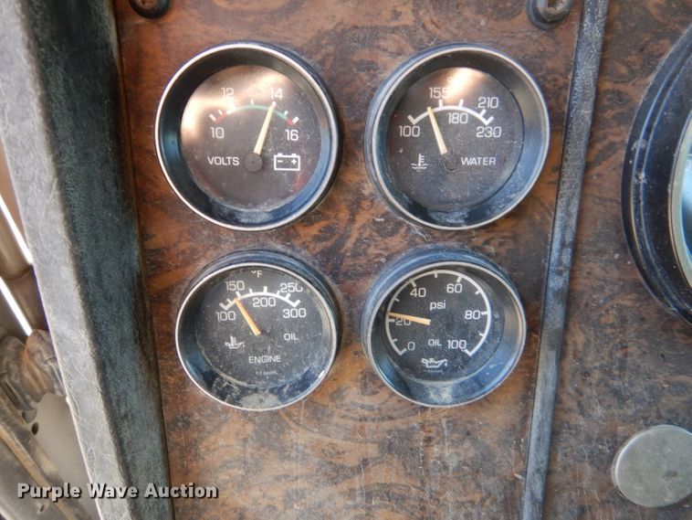 image for item DL3528 1994 Kenworth T800  crane truck