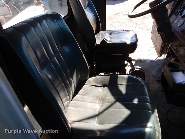 image for item DL3528 1994 Kenworth T800  crane truck