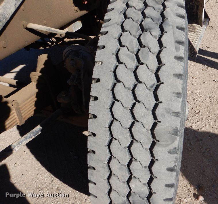 image for item DL3528 1994 Kenworth T800  crane truck