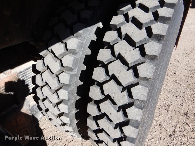 image for item DL3528 1994 Kenworth T800  crane truck