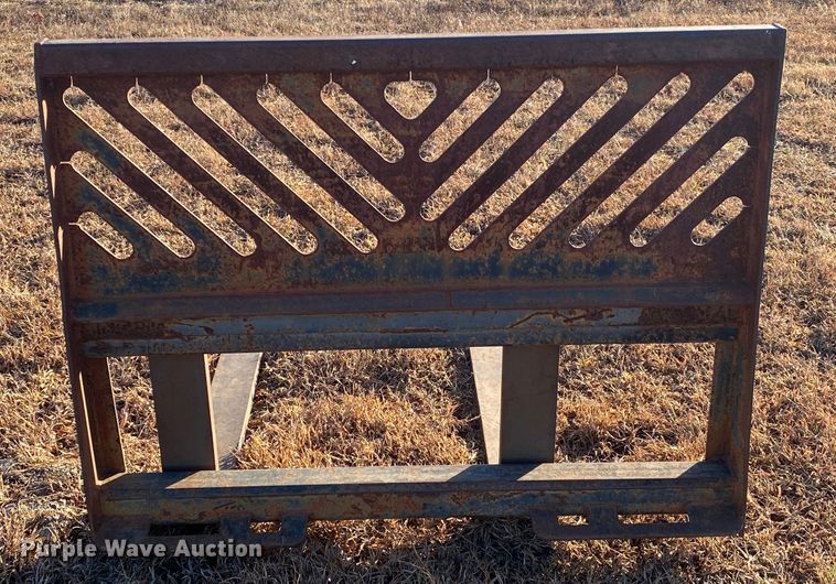 image for item DL6795 48" L skid steer forks