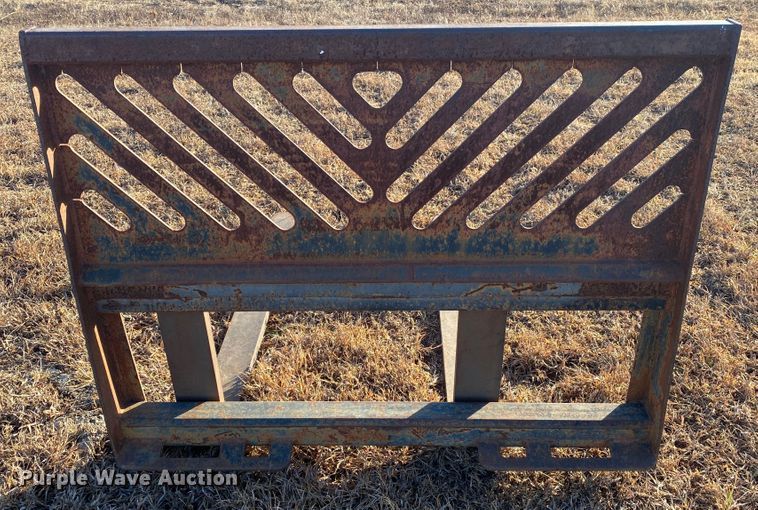 image for item DL6795 48" L skid steer forks