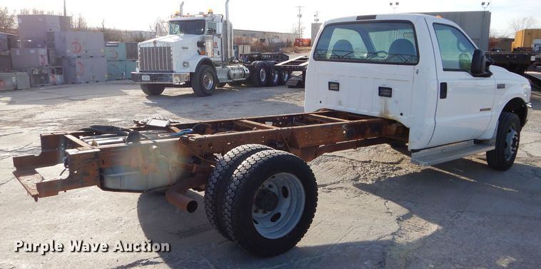 image for item DM4448 2002 Ford F450 Super Duty XL  truck cab and chassis