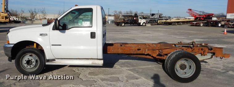 image for item DM4448 2002 Ford F450 Super Duty XL  truck cab and chassis
