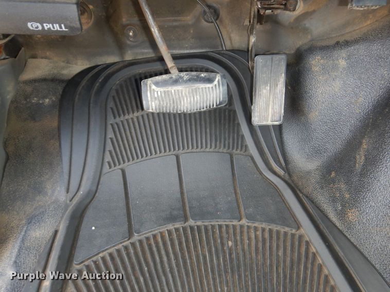 image for item DM4448 2002 Ford F450 Super Duty XL  truck cab and chassis