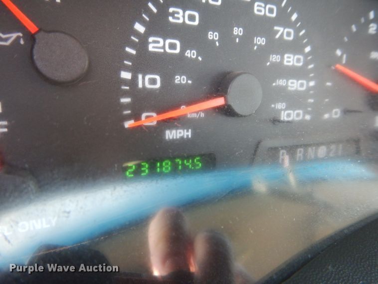 image for item DM4448 2002 Ford F450 Super Duty XL  truck cab and chassis