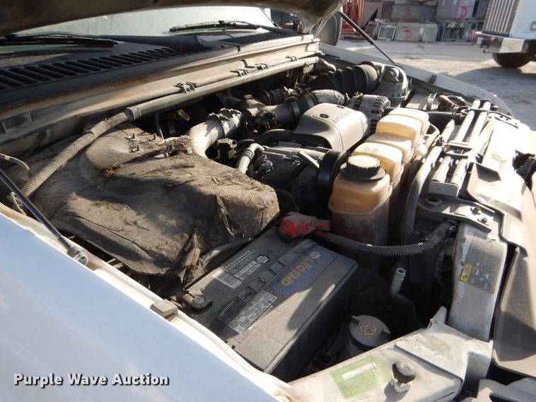 image for item DM4448 2002 Ford F450 Super Duty XL  truck cab and chassis