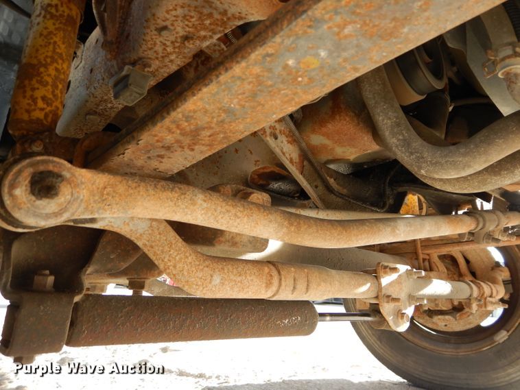 image for item DM4448 2002 Ford F450 Super Duty XL  truck cab and chassis