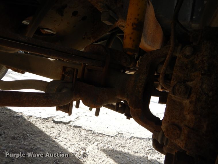 image for item DM4448 2002 Ford F450 Super Duty XL  truck cab and chassis