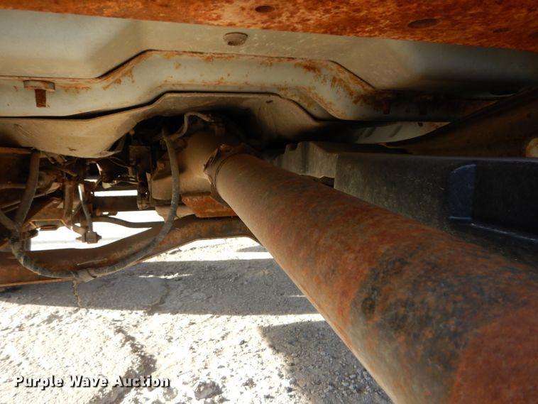 image for item DM4448 2002 Ford F450 Super Duty XL  truck cab and chassis