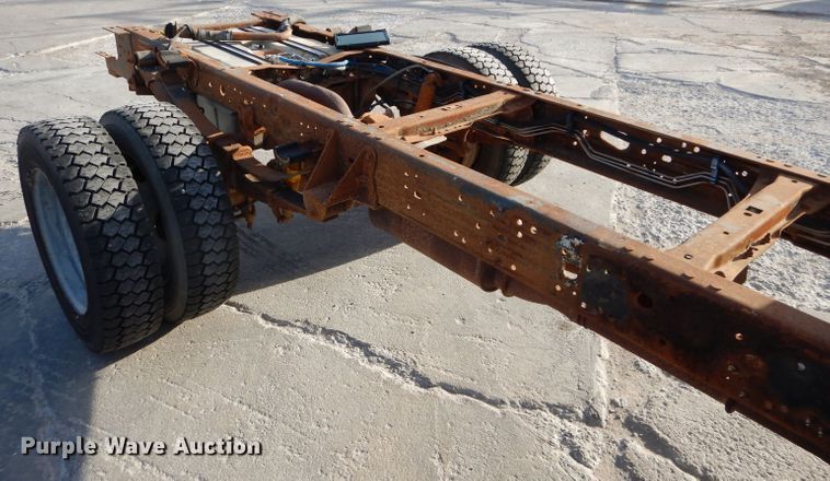 image for item DM4448 2002 Ford F450 Super Duty XL  truck cab and chassis